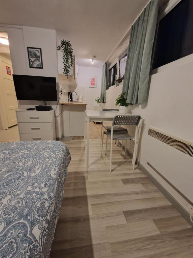 Central Studio Apartments Варшава Экстерьер фото