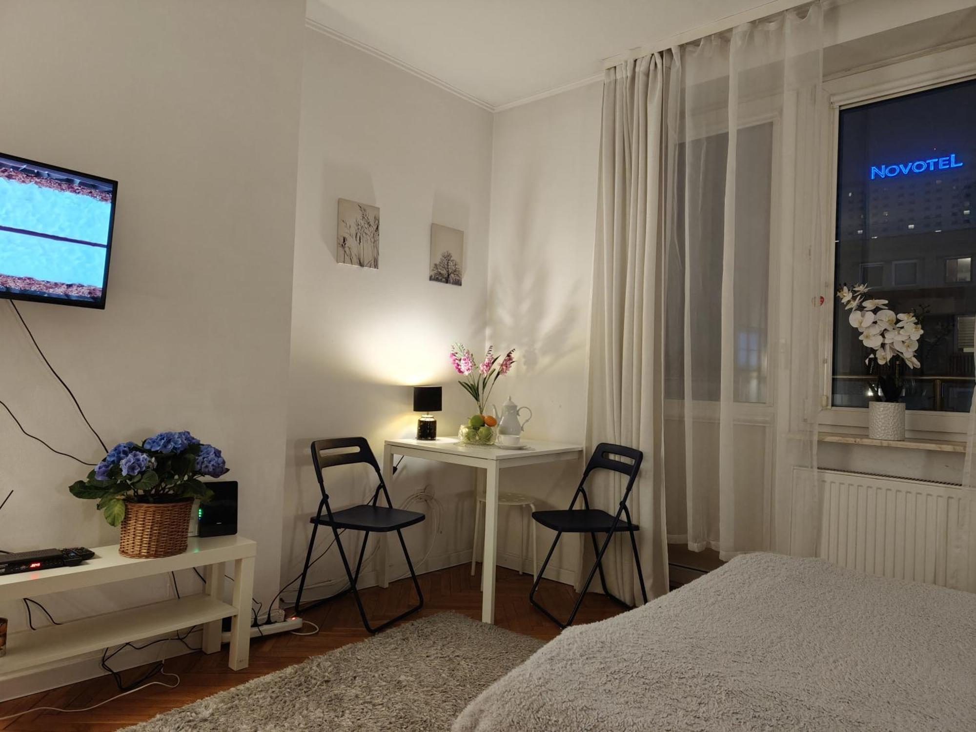 Central Studio Apartments Варшава Экстерьер фото